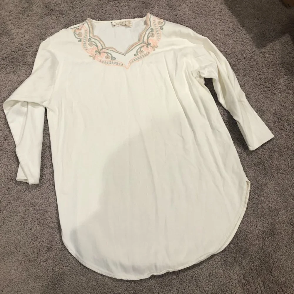 Victoria's‎ Secret Gold Tag Vintage White Cream Embroidered Tunic Night Shirt